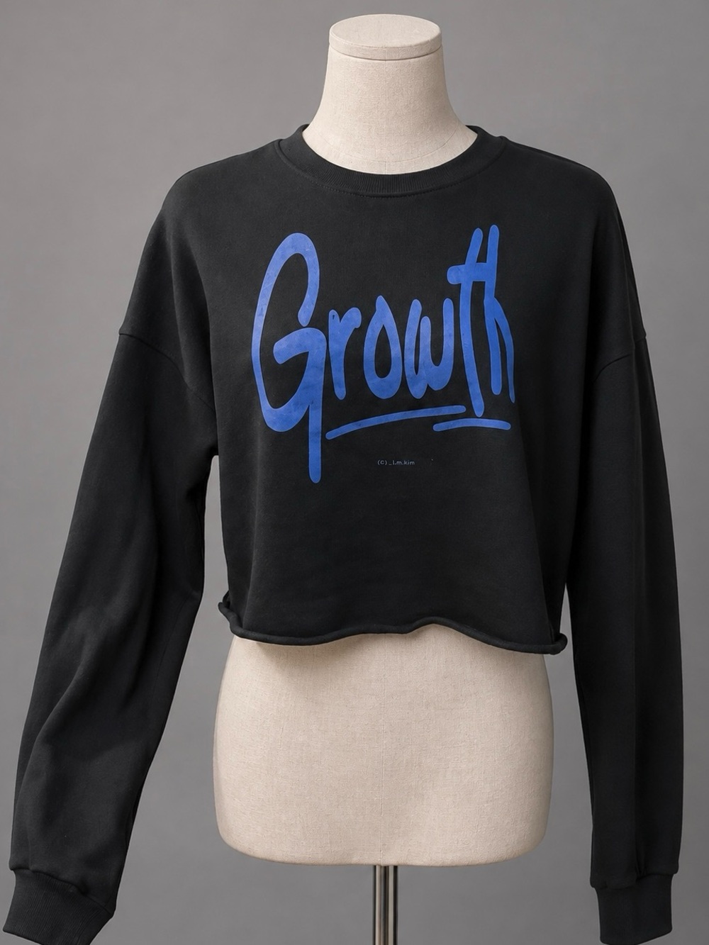 Black Cropped "GROWTH" Sweatshirt Shirt Top